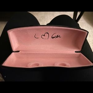 ❤️‍🔥SOLD❤️‍🔥Bebe Hard Glass/Sunglasses Case (unique)